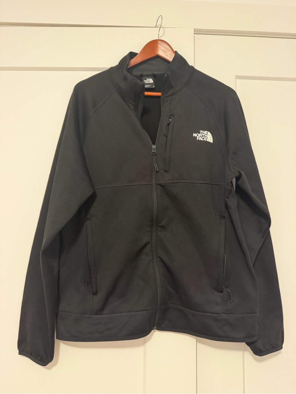 The North Face Black Men’s Med or Woman’s Lg Lightweigt Full-Zip Shirt Jacket